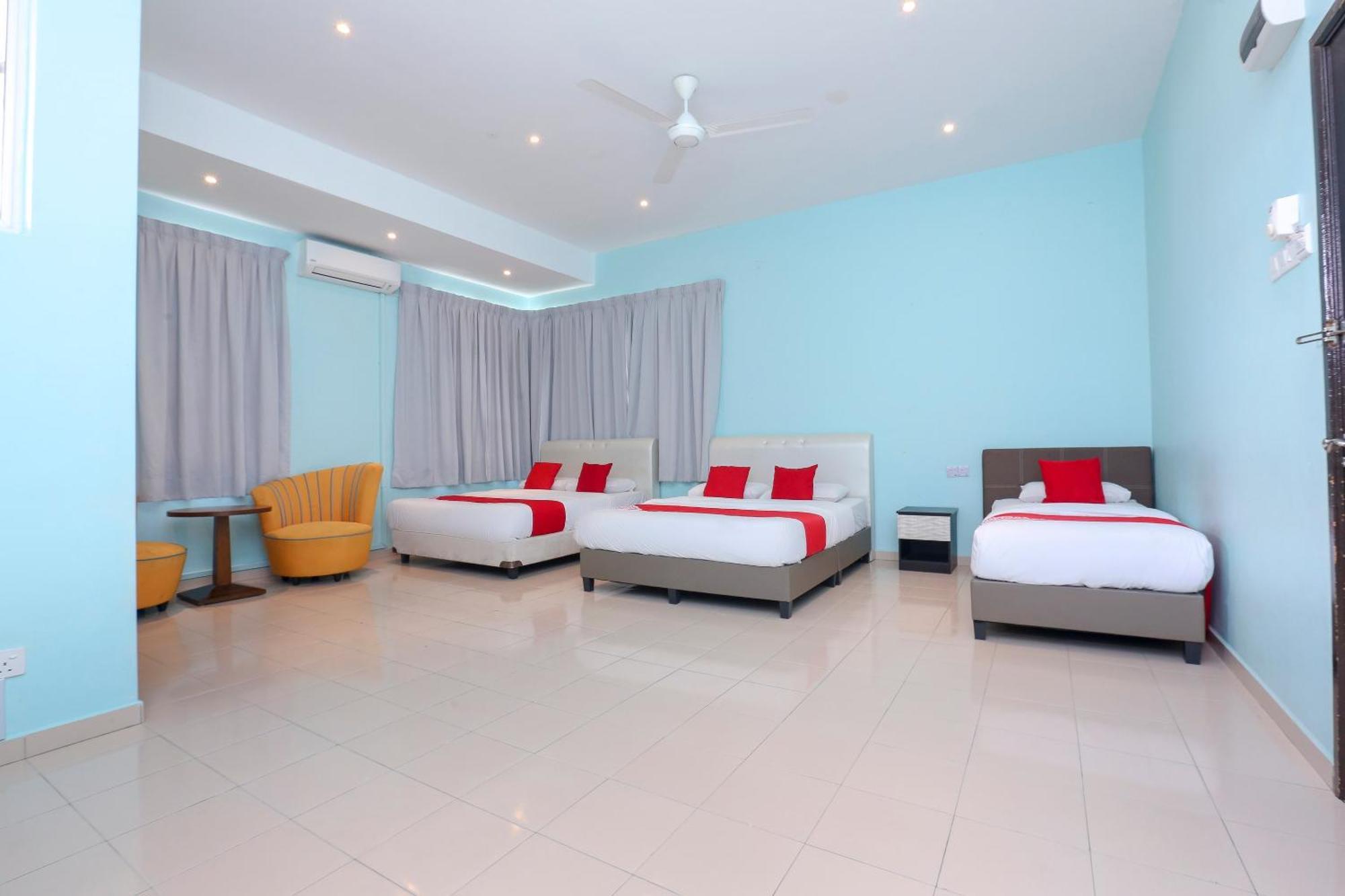 Oyo 90132 Come Inn Premium Куала-Тренгану Екстер'єр фото