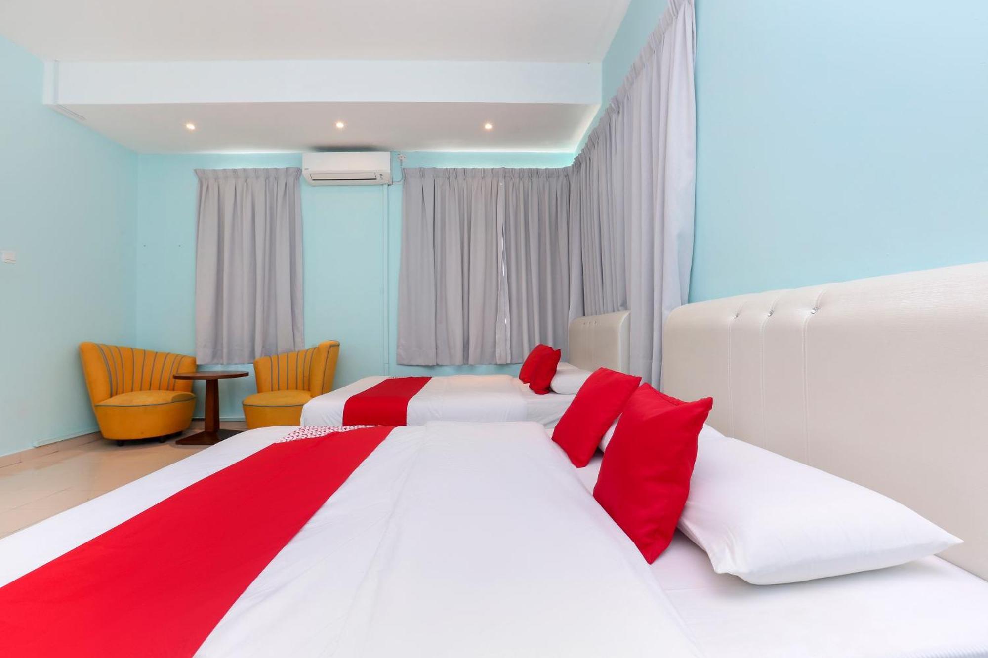 Oyo 90132 Come Inn Premium Куала-Тренгану Екстер'єр фото